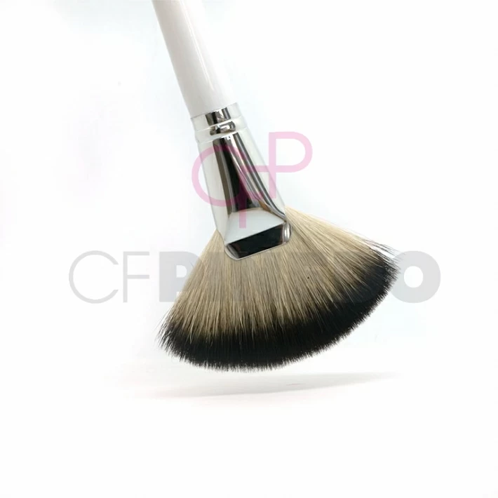 ABANICO XL RACOON BLANCO "PALOMA PINEDO" REF : PP-1047